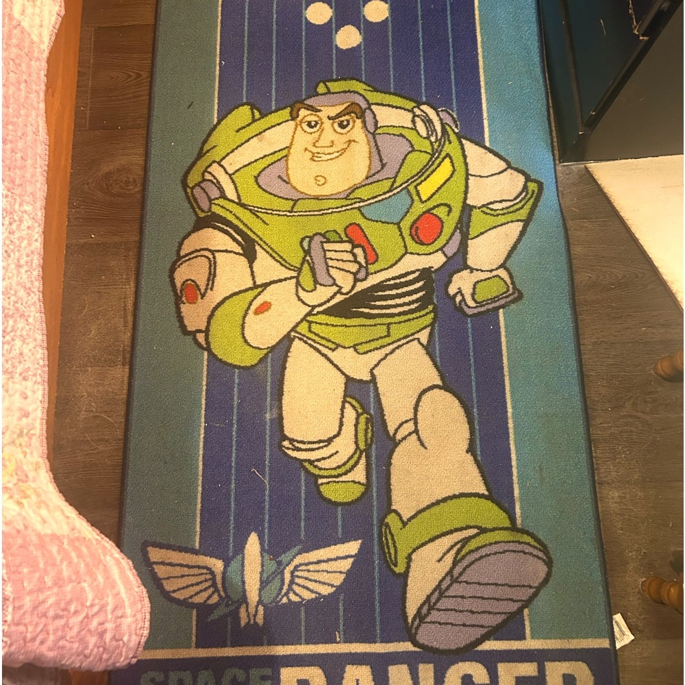 Long buzz lightyear rug